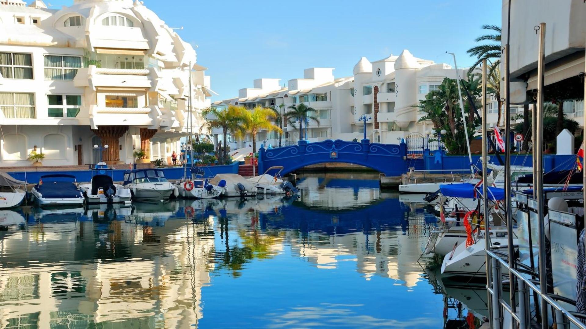 Comfy And Cozy Stay Piscis Benalmádena Kültér fotó